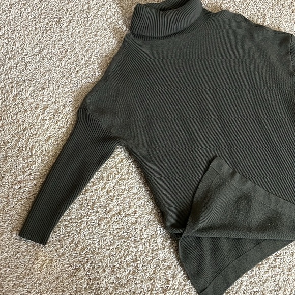 LILLUSORY Women's Turtleneck Oversized Sweaters - Picture 7 of 7